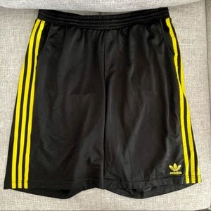 🌟 Adidas Shorts 🌟